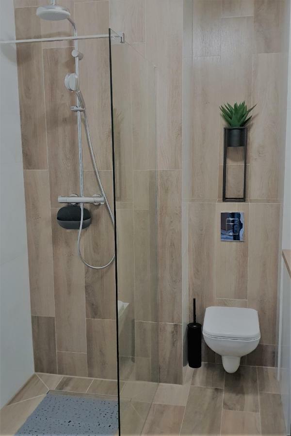 Apartament New York Rozana 19 Poznań Esterno foto